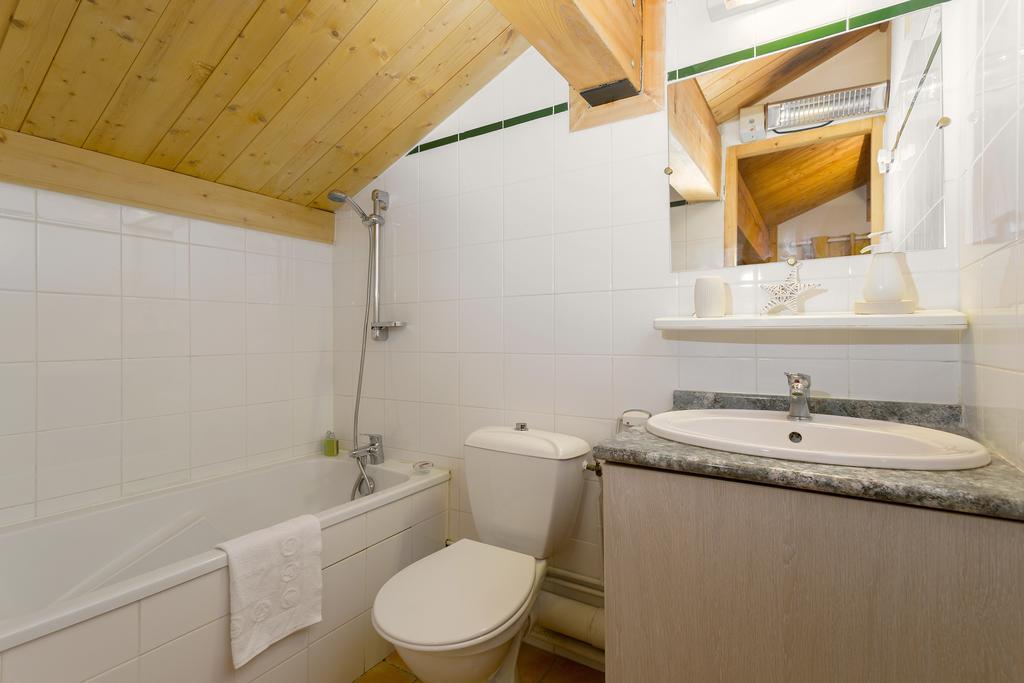 Madame Vacances Les Chalets Du Praz ラ・プラーニュ 部屋 写真