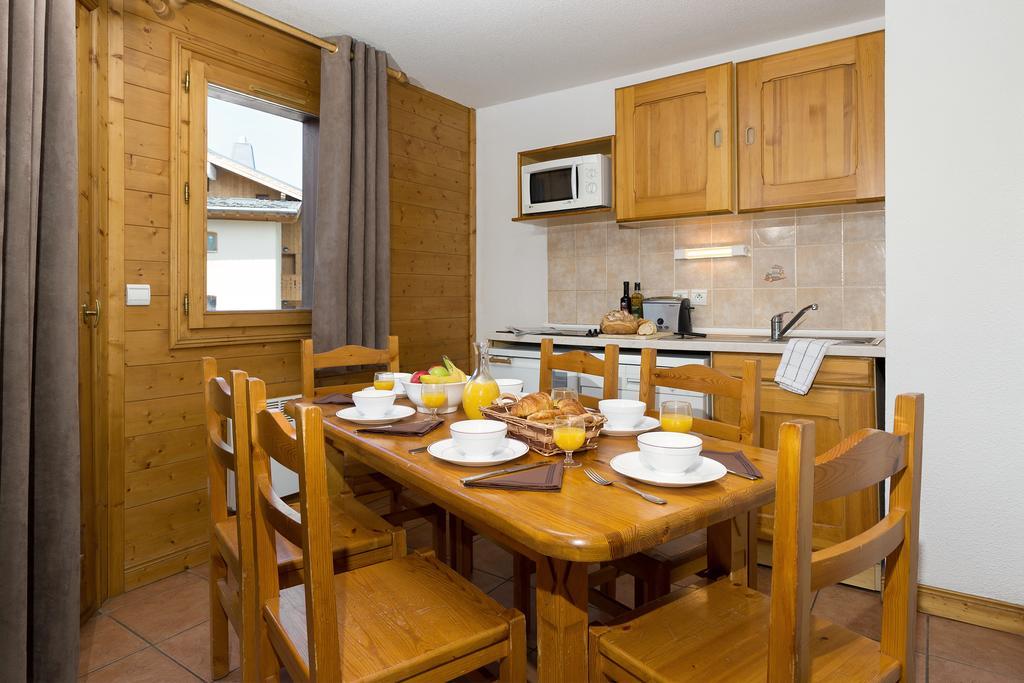 Madame Vacances Les Chalets Du Praz ラ・プラーニュ 部屋 写真